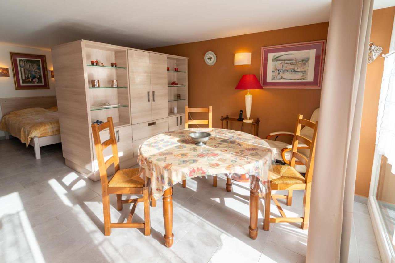 Domaine Du Pressoir Bed & Breakfast Ambilly Dış mekan fotoğraf